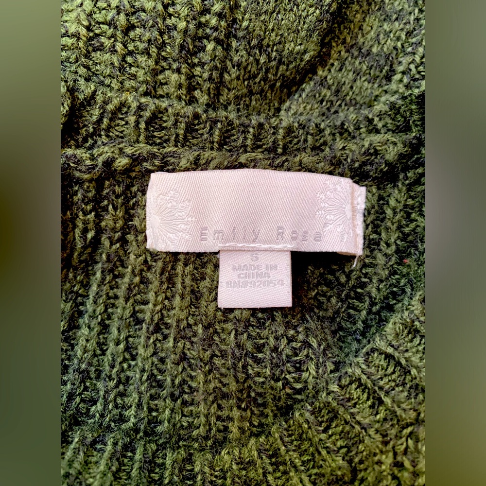 Button Back Sweater - Picture 6 of 7